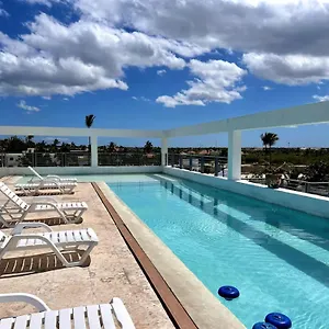 Hotel Atlantico Suites - Rooftop Pool, Bars & Club